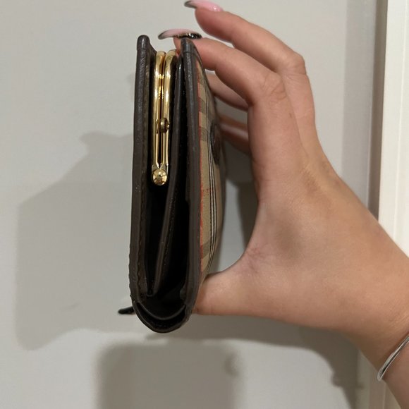 Burberry Nova Check Monogram Kiss Lock Wallet - Picture 9 of 10